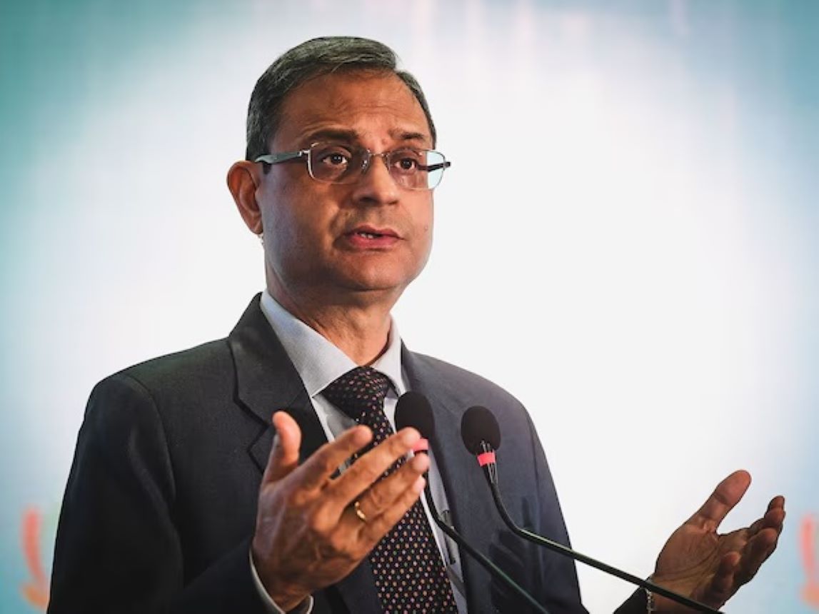 RBI Governor Sanjay Malhotra announced that the repo rate would remain unchanged at 5.25%